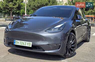 Внедорожник / Кроссовер Tesla Model Y 2022 в 