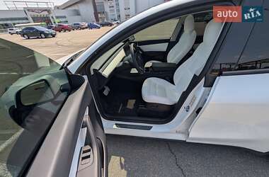 Внедорожник / Кроссовер Tesla Model Y 2022 в 