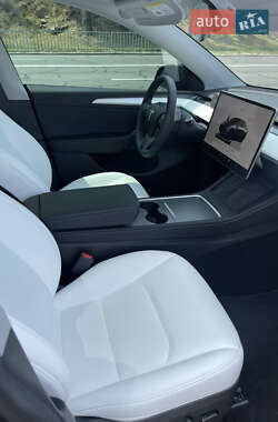 Внедорожник / Кроссовер Tesla Model Y 2023 в 