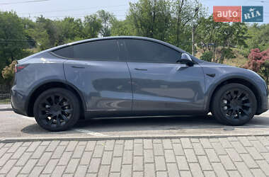Внедорожник / Кроссовер Tesla Model Y 2023 в 
