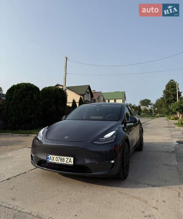 Позашляховик / Кросовер Tesla Model Y 2020 в 