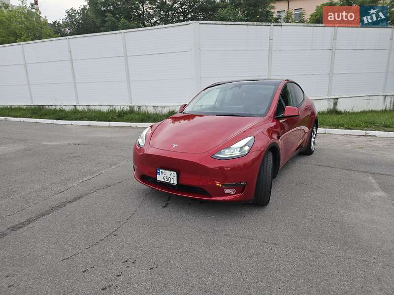 Внедорожник / Кроссовер Tesla Model Y 2023 в Львове