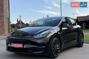 Позашляховик / Кросовер Tesla Model Y 2023 в 