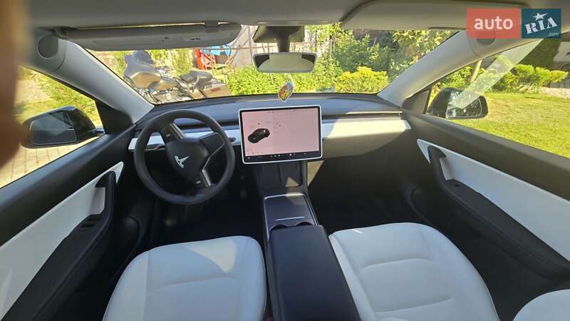 Позашляховик / Кросовер Tesla Model Y 2021 в Одесі