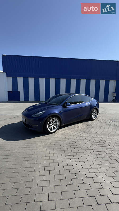 Внедорожник / Кроссовер Tesla Model Y 2021 в 