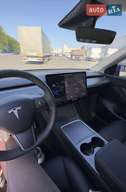 Внедорожник / Кроссовер Tesla Model Y 2021 в 