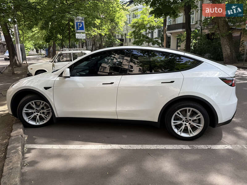 Внедорожник / Кроссовер Tesla Model Y 2020 в Одессе