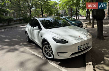 Внедорожник / Кроссовер Tesla Model Y 2020 в 