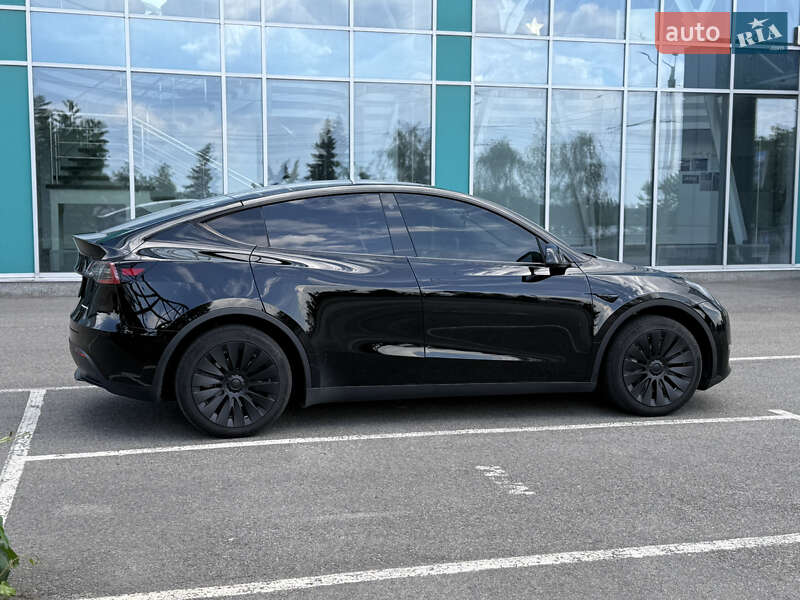 Внедорожник / Кроссовер Tesla Model Y 2023 в Днепре