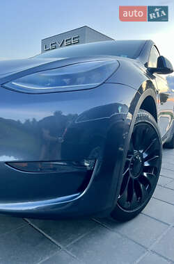 Позашляховик / Кросовер Tesla Model Y 2020 в 
