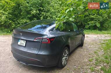 Позашляховик / Кросовер Tesla Model Y 2023 в 