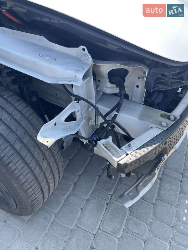 Внедорожник / Кроссовер Tesla Model Y 2021 в Софиевской Борщаговке