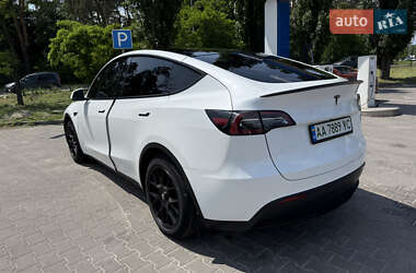 Позашляховик / Кросовер Tesla Model Y 2021 в 