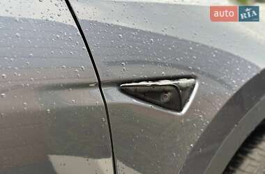 Внедорожник / Кроссовер Tesla Model Y 2023 в 