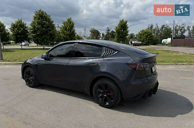 Позашляховик / Кросовер Tesla Model Y 2024 в 