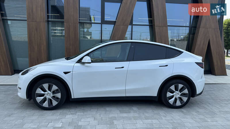 Позашляховик / Кросовер Tesla Model Y 2023 в Луцьку
