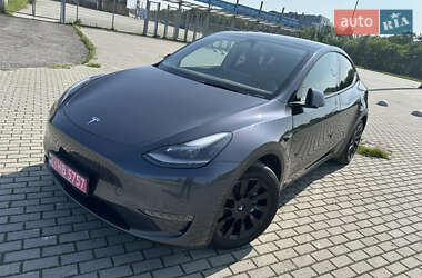 Внедорожник / Кроссовер Tesla Model Y 2024 в 