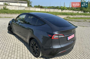 Внедорожник / Кроссовер Tesla Model Y 2024 в 