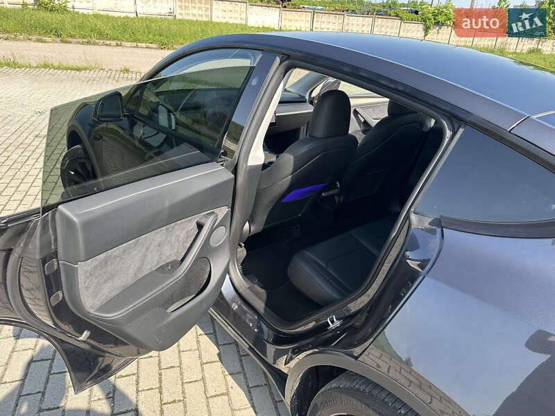 Позашляховик / Кросовер Tesla Model Y 2024 в Львові