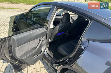Внедорожник / Кроссовер Tesla Model Y 2024 в 