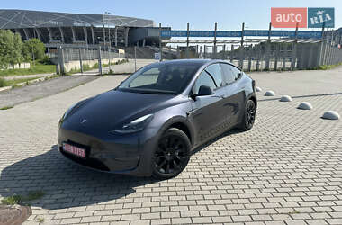 Внедорожник / Кроссовер Tesla Model Y 2024 в 