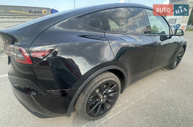 Позашляховик / Кросовер Tesla Model Y 2023 в 