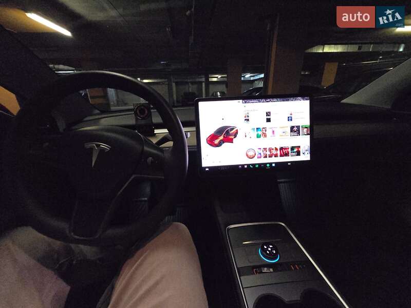 Внедорожник / Кроссовер Tesla Model Y 2022 в Киеве