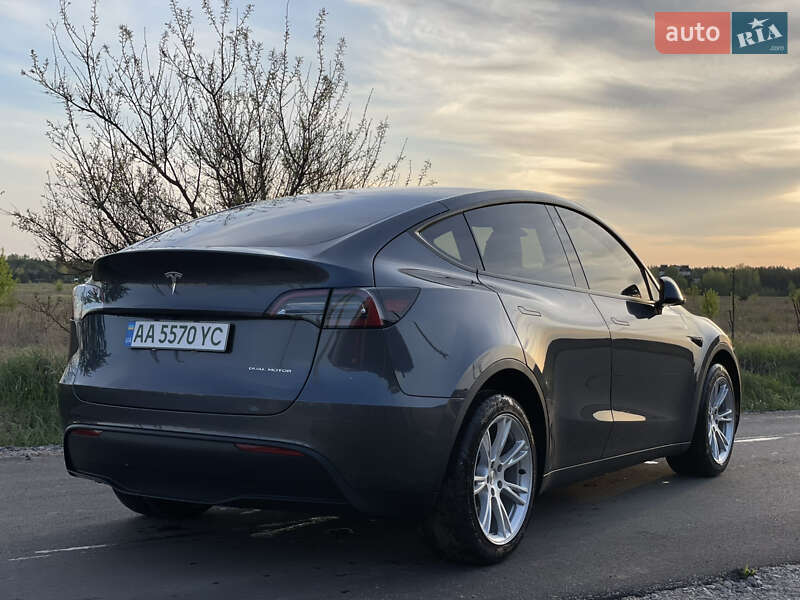 Внедорожник / Кроссовер Tesla Model Y 2023 в Киеве