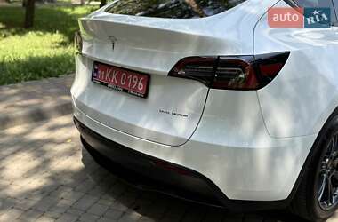 Внедорожник / Кроссовер Tesla Model Y 2024 в 
