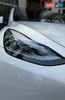 Внедорожник / Кроссовер Tesla Model Y 2024 в 