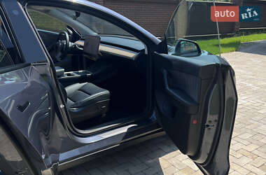 Внедорожник / Кроссовер Tesla Model Y 2022 в 