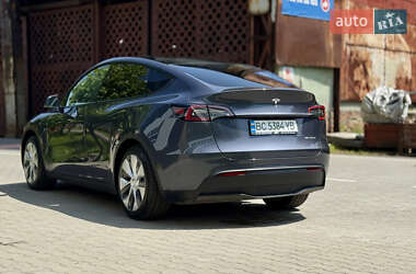 Позашляховик / Кросовер Tesla Model Y 2023 в 