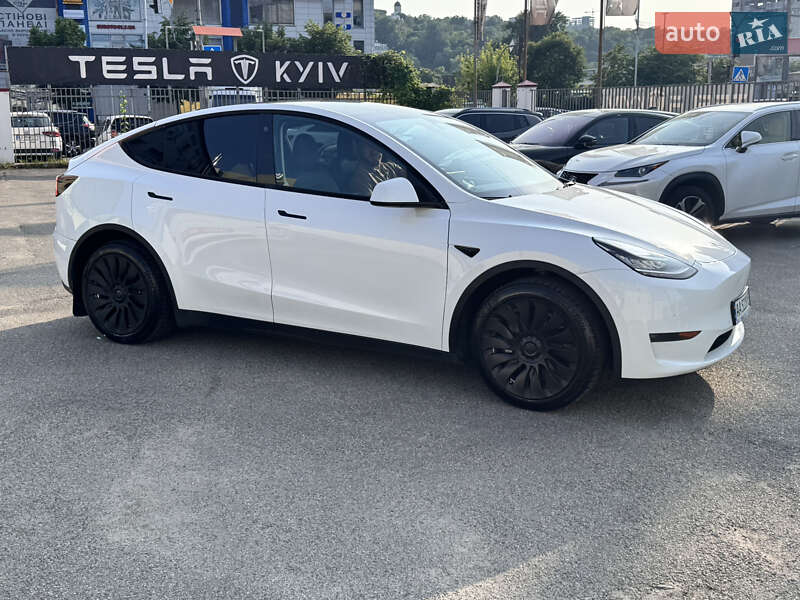 Внедорожник / Кроссовер Tesla Model Y 2021 в 