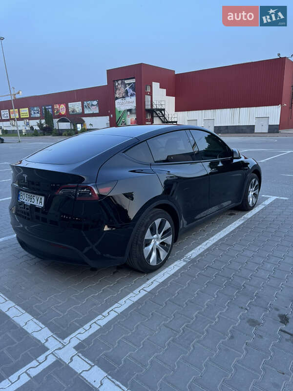 Внедорожник / Кроссовер Tesla Model Y 2023 в Тернополе фото 4 Внедорожник / Кроссовер Tesla Model Y 2023 в Тернополе