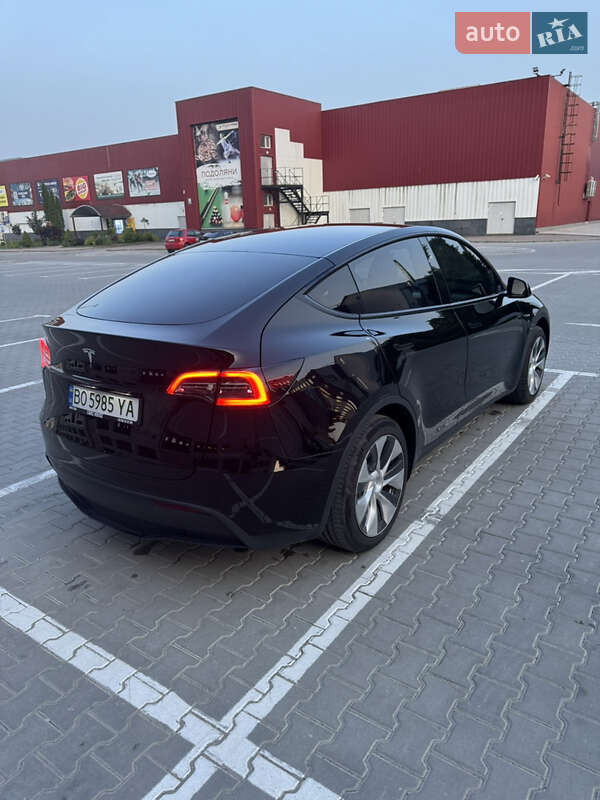 Внедорожник / Кроссовер Tesla Model Y 2023 в Тернополе