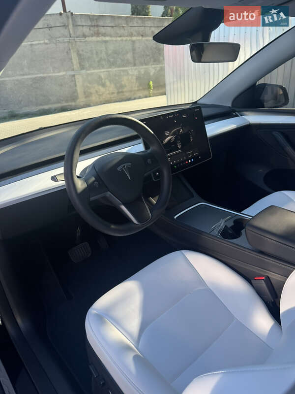 Внедорожник / Кроссовер Tesla Model Y 2023 в Тернополе фото 17 Внедорожник / Кроссовер Tesla Model Y 2023 в Тернополе