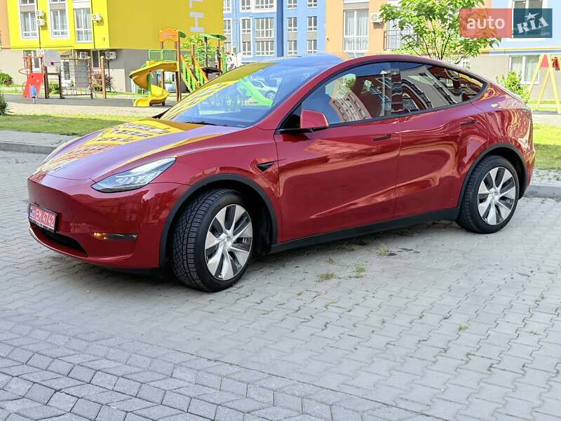 Внедорожник / Кроссовер Tesla Model Y 2021 в 