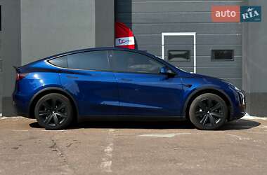 Внедорожник / Кроссовер Tesla Model Y 2024 в 