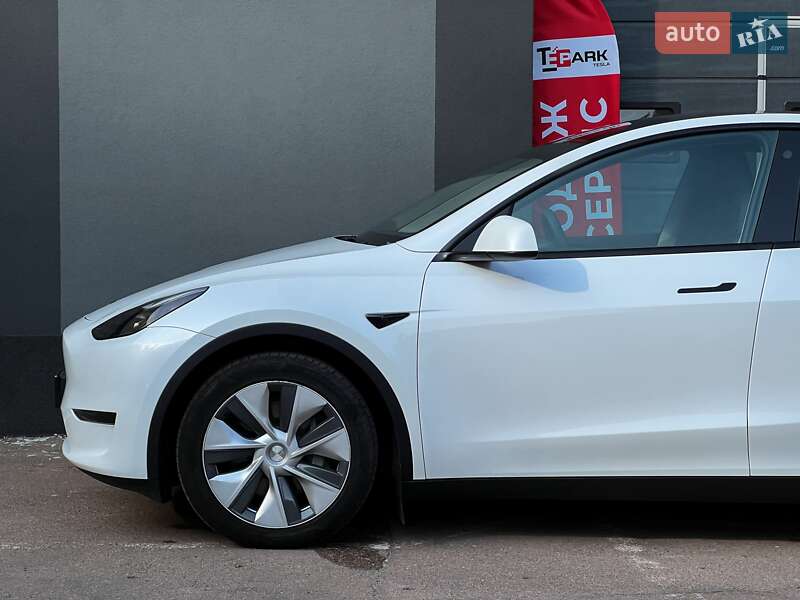 Внедорожник / Кроссовер Tesla Model Y 2023 в Киеве фото 5 Внедорожник / Кроссовер Tesla Model Y 2023 в Киеве