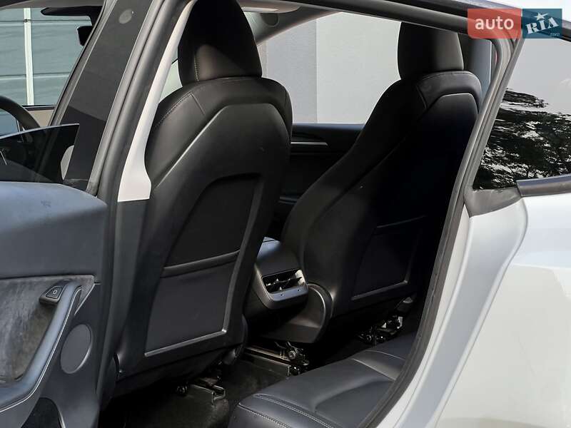 Внедорожник / Кроссовер Tesla Model Y 2023 в Киеве фото 17 Внедорожник / Кроссовер Tesla Model Y 2023 в Киеве