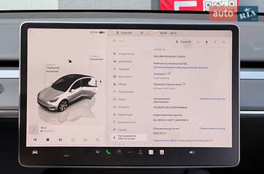 Позашляховик / Кросовер Tesla Model Y 2023 в 