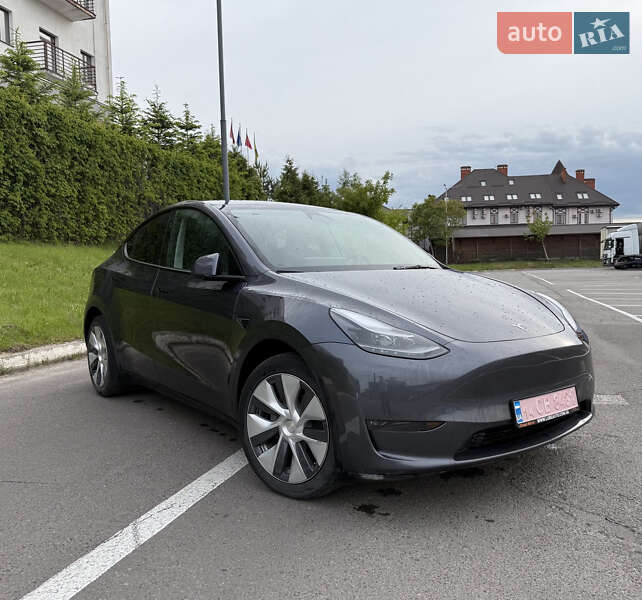 Внедорожник / Кроссовер Tesla Model Y 2023 в Львове