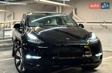 Позашляховик / Кросовер Tesla Model Y 2021 в Дніпрі