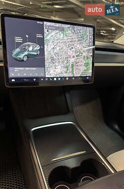 Внедорожник / Кроссовер Tesla Model Y 2021 в 