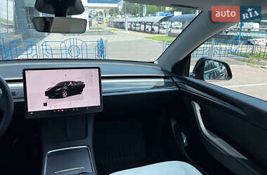 Внедорожник / Кроссовер Tesla Model Y 2023 в 