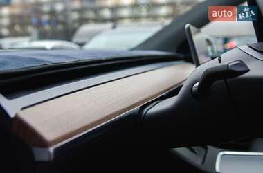 Внедорожник / Кроссовер Tesla Model Y 2022 в 