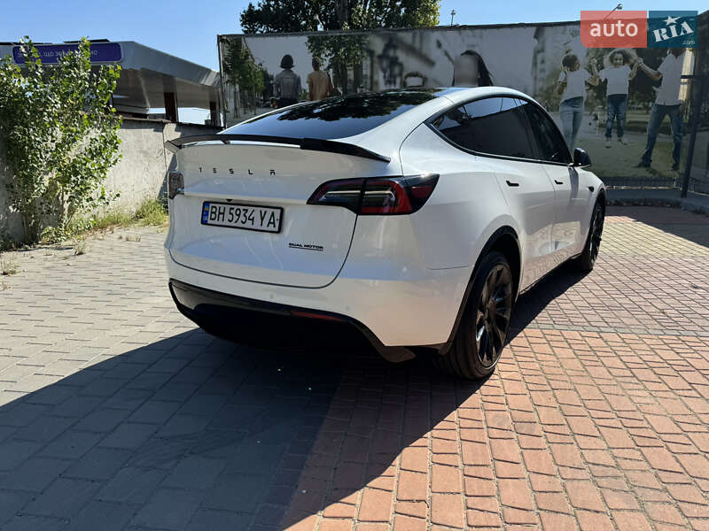 Внедорожник / Кроссовер Tesla Model Y 2021 в Одессе
