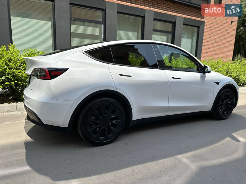Позашляховик / Кросовер Tesla Model Y 2020 в Львові