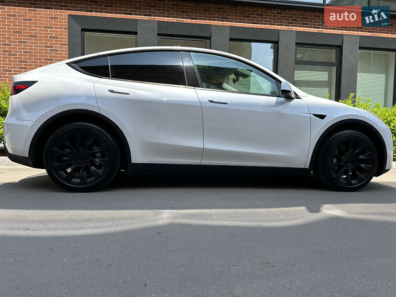 Позашляховик / Кросовер Tesla Model Y 2020 в Львові