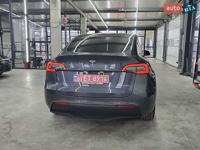 Внедорожник / Кроссовер Tesla Model Y 2021 в Ровно